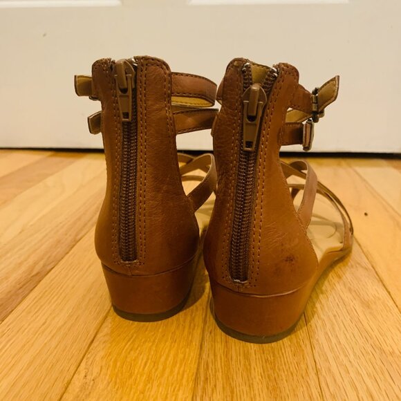 NEW BORN Women's Ankle Strap Leather Platform Wedge Sandal US 6 - Picture 6 of 14